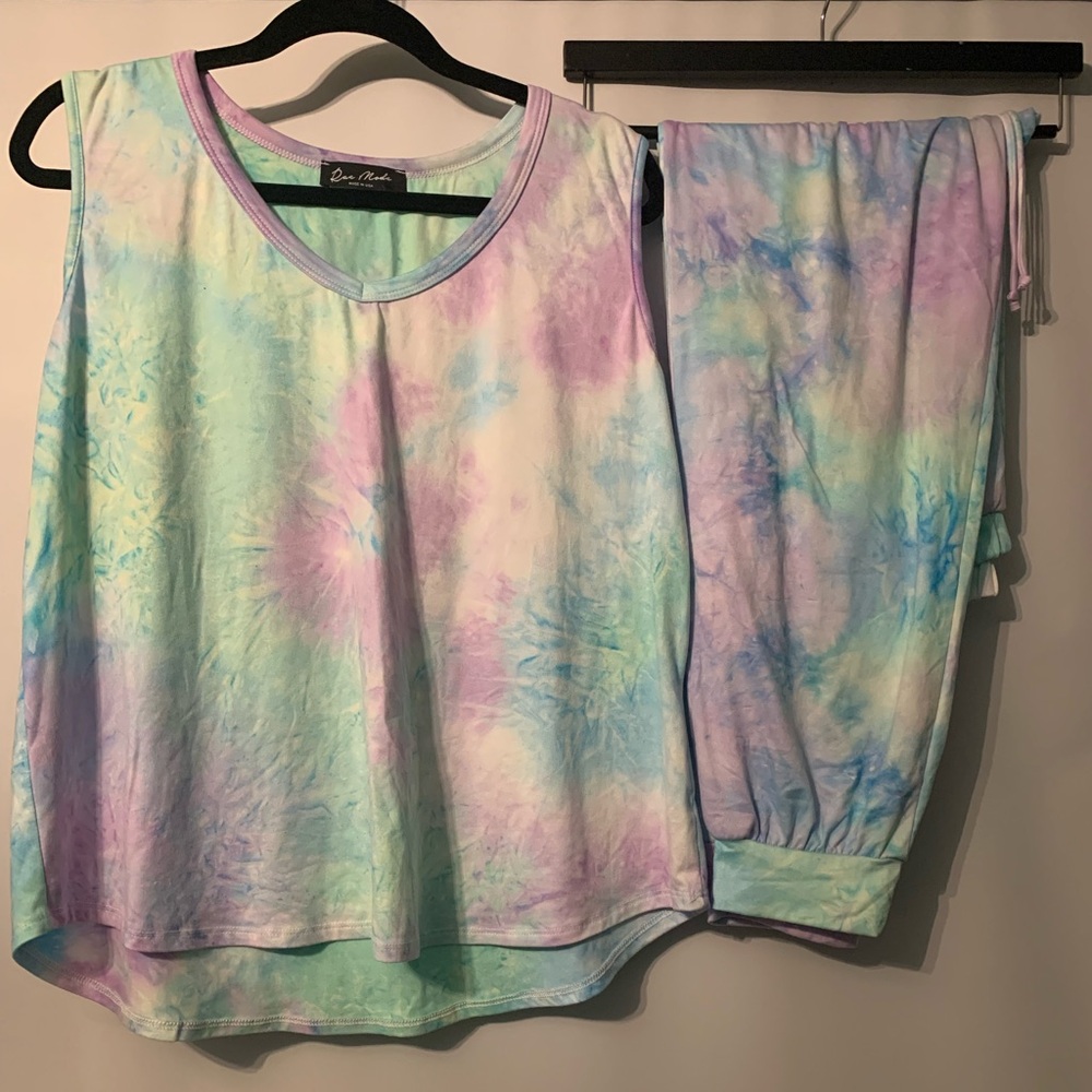 Women’s two piece lounge set pyjama set Tie Dye set Tank top and joggers